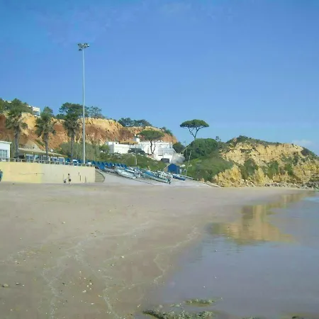 With 1 Bedroom L Apartment *