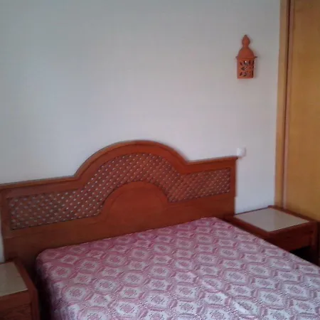 Apartment With 1 Bedroom L *