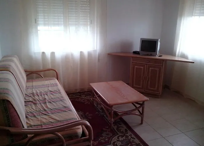 Apartamento With 1 Bedroom L Albufeira